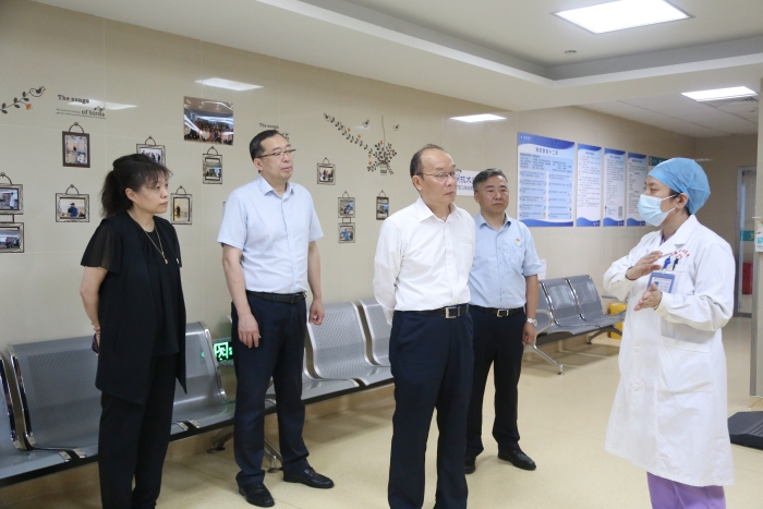 实地考察中冶医院血液净化中心